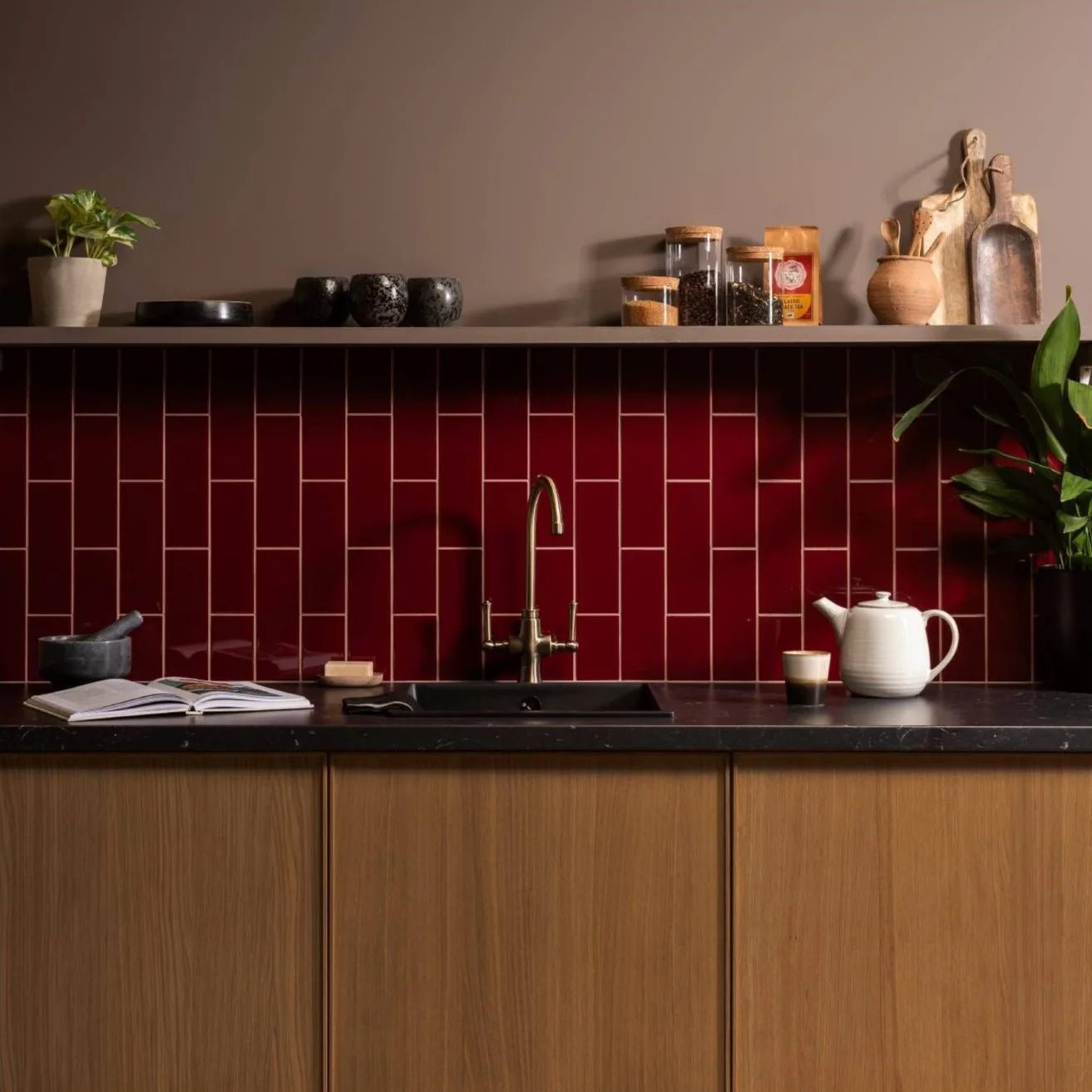Burgundy Large Brick Field Tile 22.8x7.5cm - Image 3