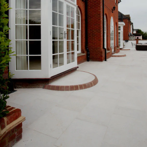Wychwood Limestone Etched Outdoor Tile 60cm x random - Image 3