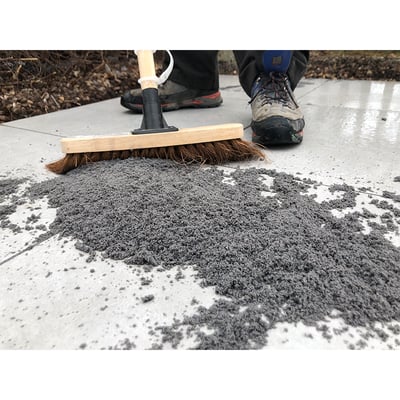 Ultra Tile ProPave External Brush-In Tiling Grout 15kg - Image 3